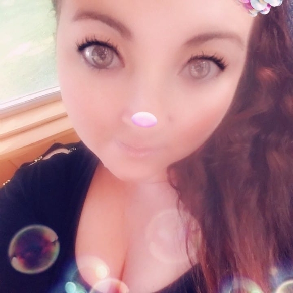 Meet your Posher, Crystal - Picture 1 of 1